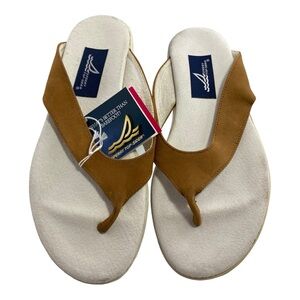 Sperry White Tan Leather Straps Size 5M NWT Flip Flop Sandals